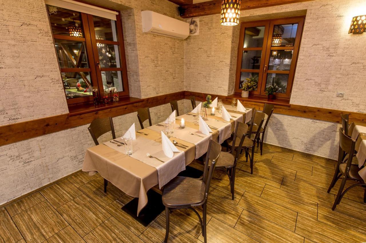 Restaurace A Penzion Bludovecek ภายนอก รูปภาพ