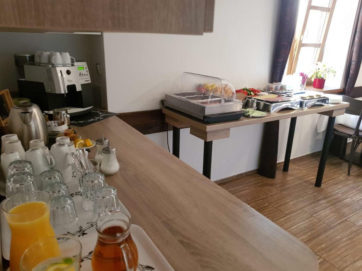 Restaurace A Penzion Bludovecek ภายนอก รูปภาพ